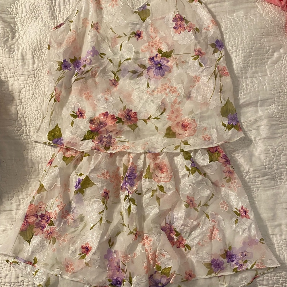 Lovely white tank and short sleep set
